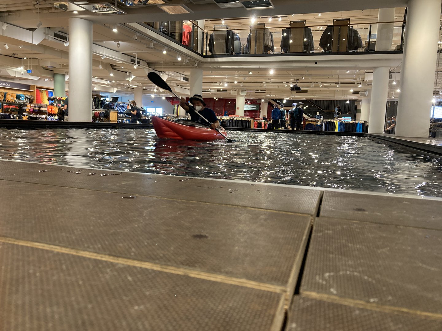 Testpool im Globetrotter